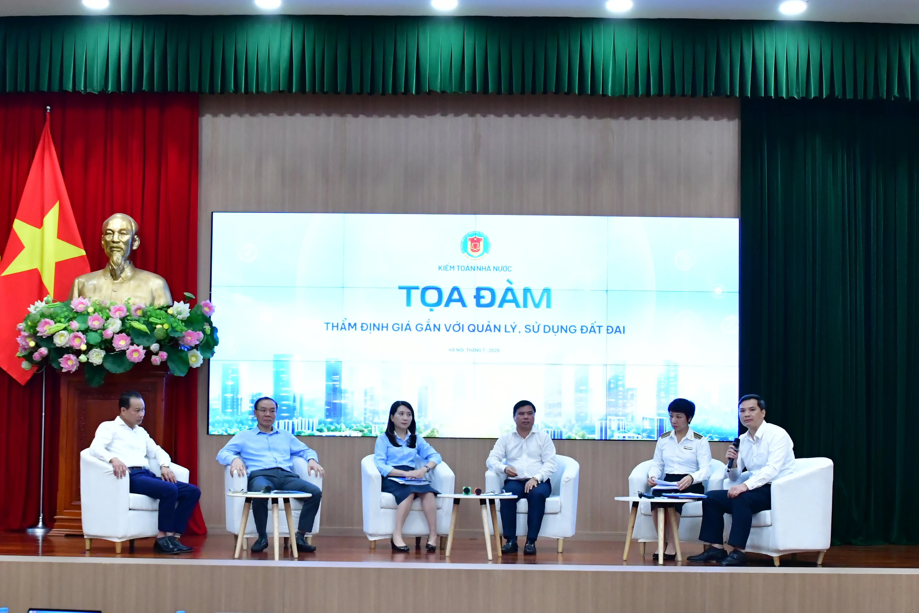 Thẩm định giá gắn với quản lý, sử dụng đất đai - Thực trạng và giải pháp